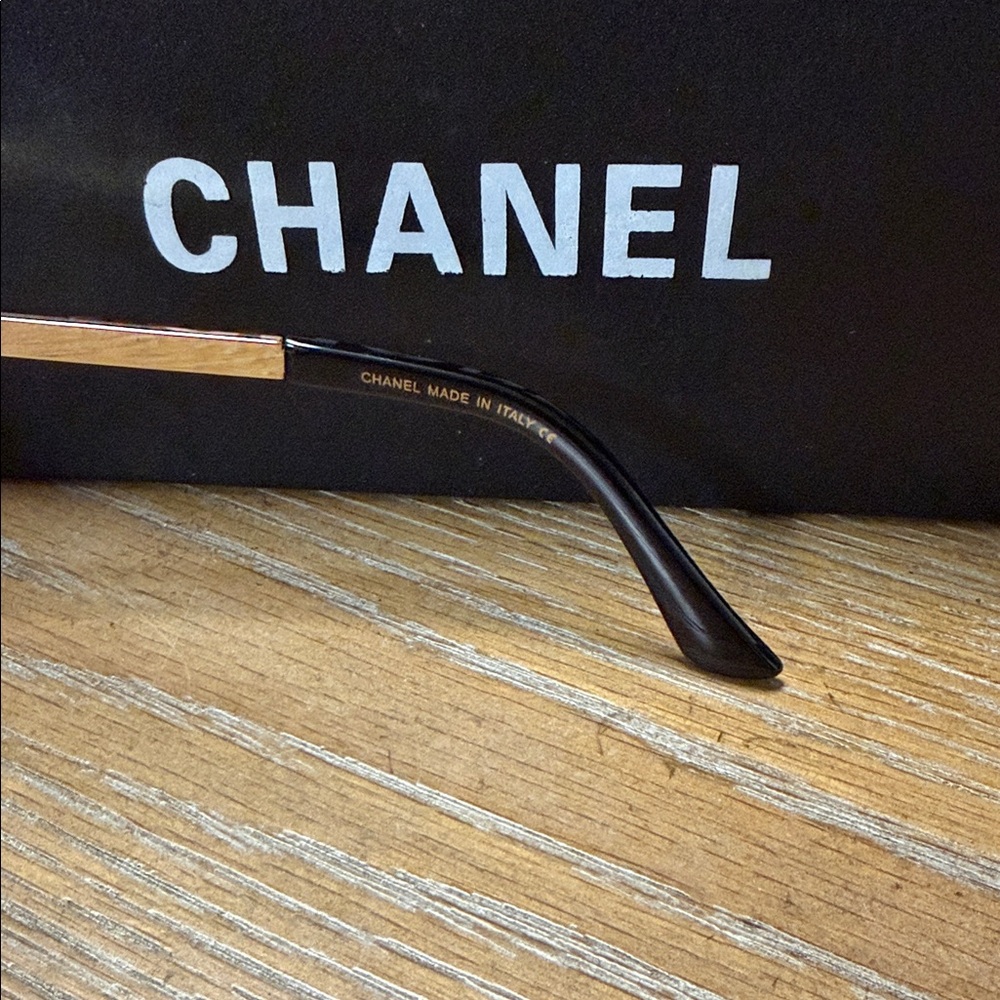 CHANEL Black Rimless Square Sunglasses with Gold Accents - Picture 7 of 9